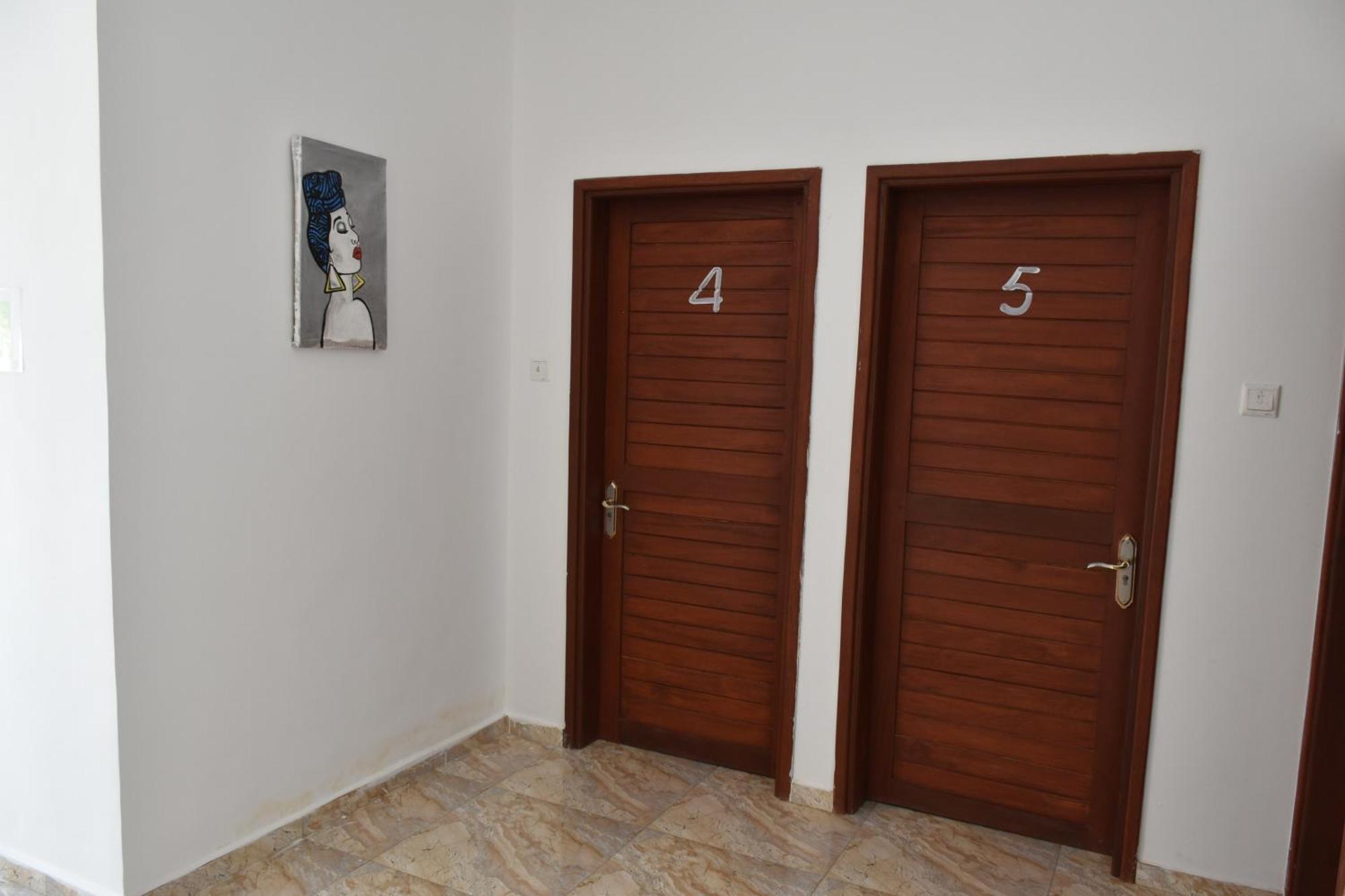 Cezere The Palm Hotel Паже Екстериор снимка