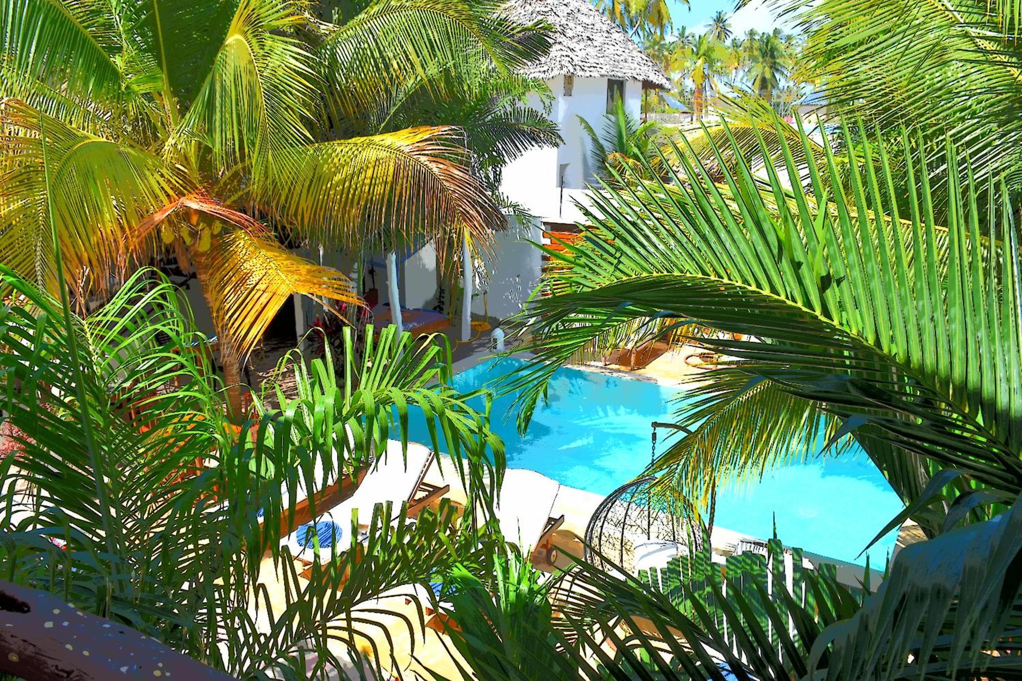Cezere The Palm Hotel Паже Екстериор снимка