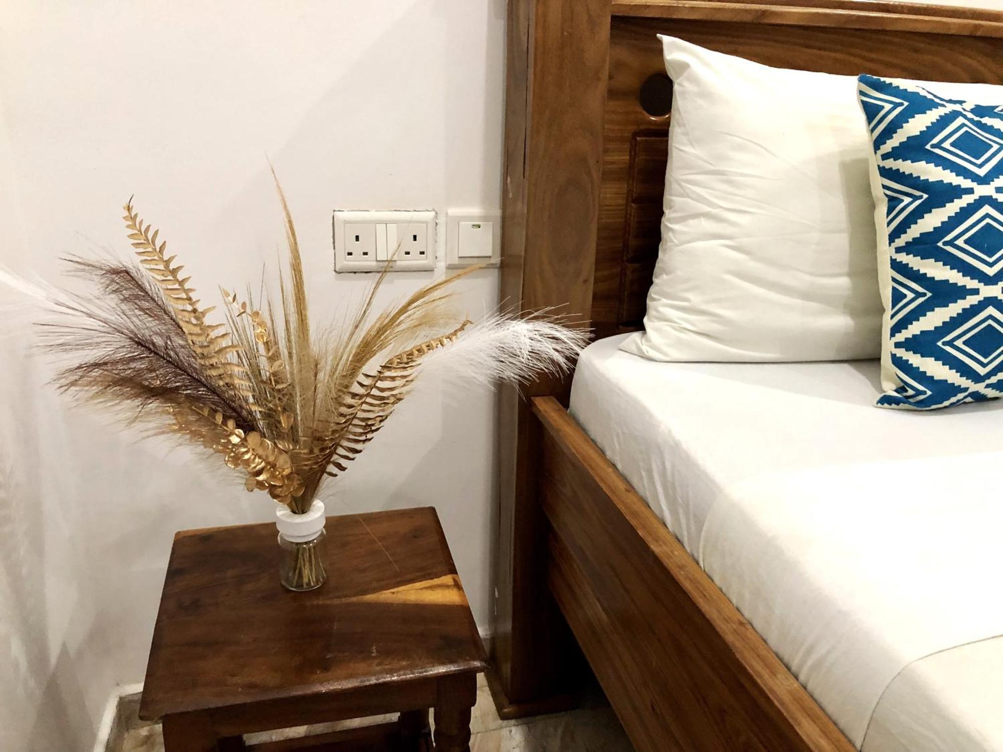 Cezere The Palm Hotel Паже Екстериор снимка