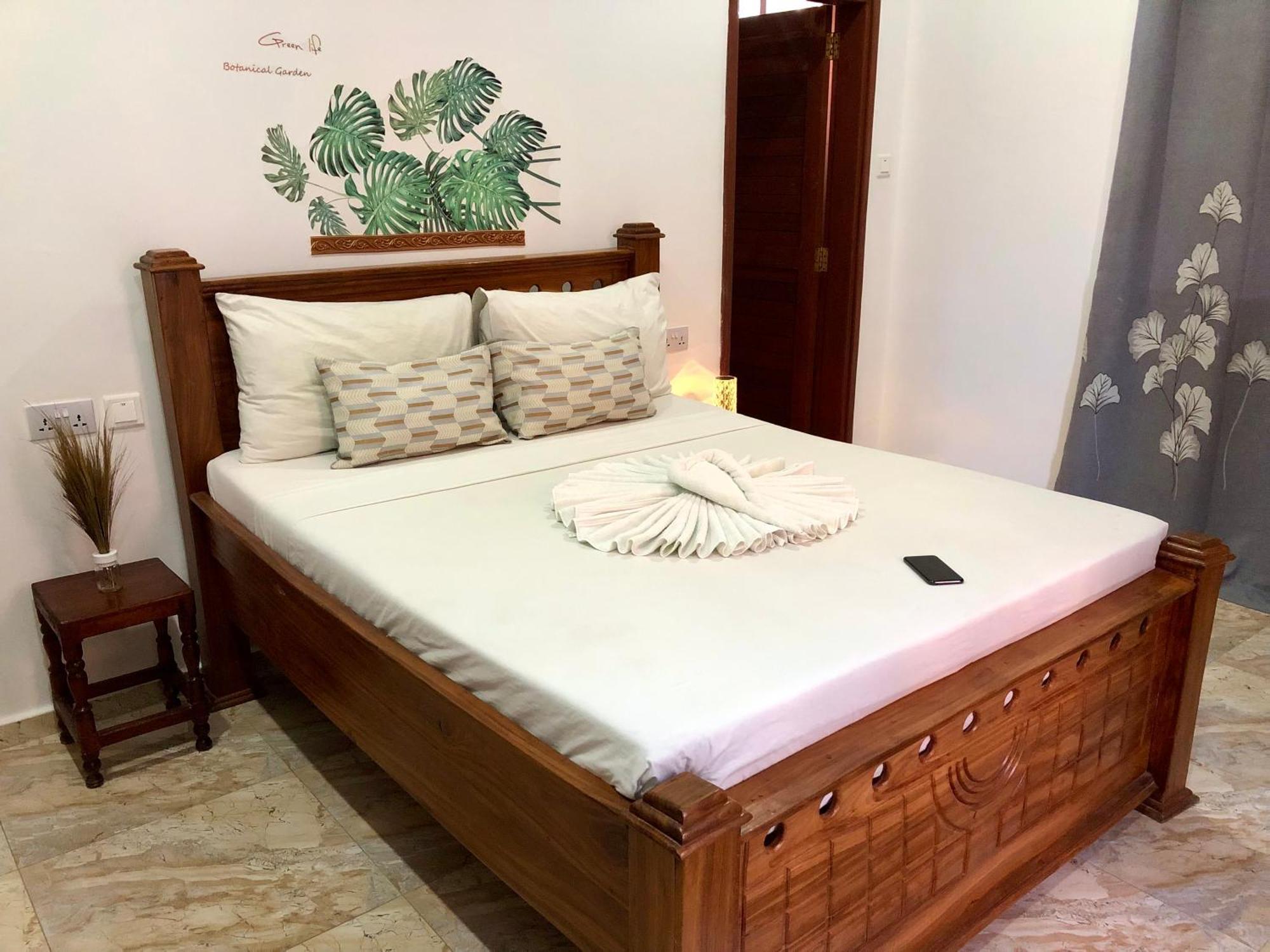 Cezere The Palm Hotel Паже Екстериор снимка